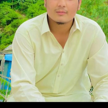 Naveed Khan